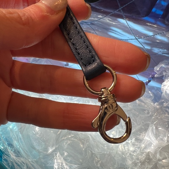 AUTHENTHIC CHANEL COCO SPLASH SHOPPER TOTE QUILTED PVC - Picture 2 of 13